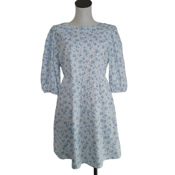 Wayf Dresses & Skirts - WAYF Dress Blue Ditsy Floral Criss Cross Tie Back Womens size Medium NEW